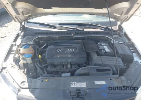 2014 Volkswagen Jetta 1.8T Se z USA, uszkodzony, nr VIN 3VWD17AJ0EM244912